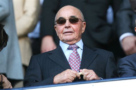 UK billionaire Joe Lewis, owner of Tottenham soccer team, charged with insider trading in US